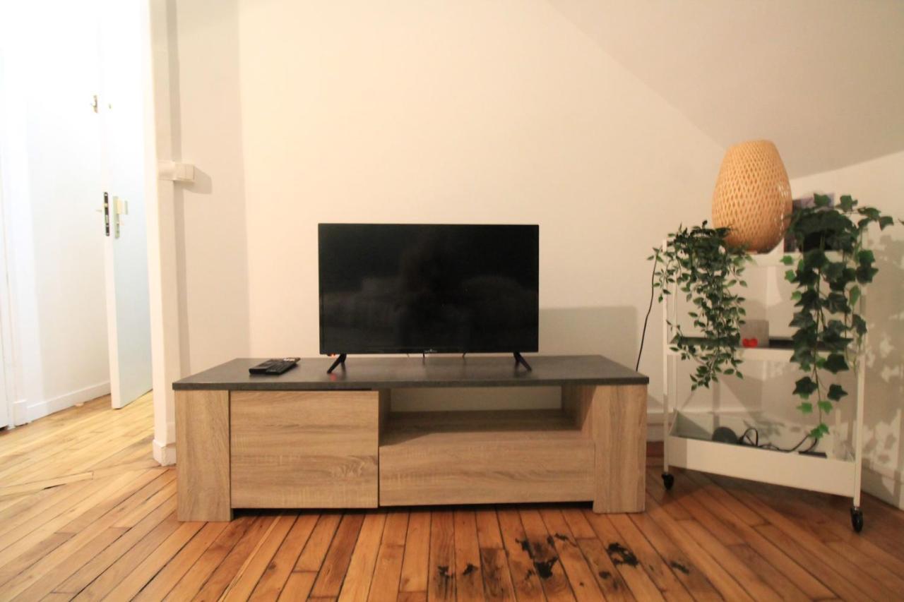 Disponible - Appartement Entier - 10Mn Rer B Aeroport Cdg - Paris Gare Du Nord, T11 Express, Le Bourget, Tout Equipe, Netflix Gratuit, 3 Personnes, 4Eme Etage, Escaliers, Parc Des Expositions, Parking Rue Gratuit Apres 19H Drancy Extérieur photo